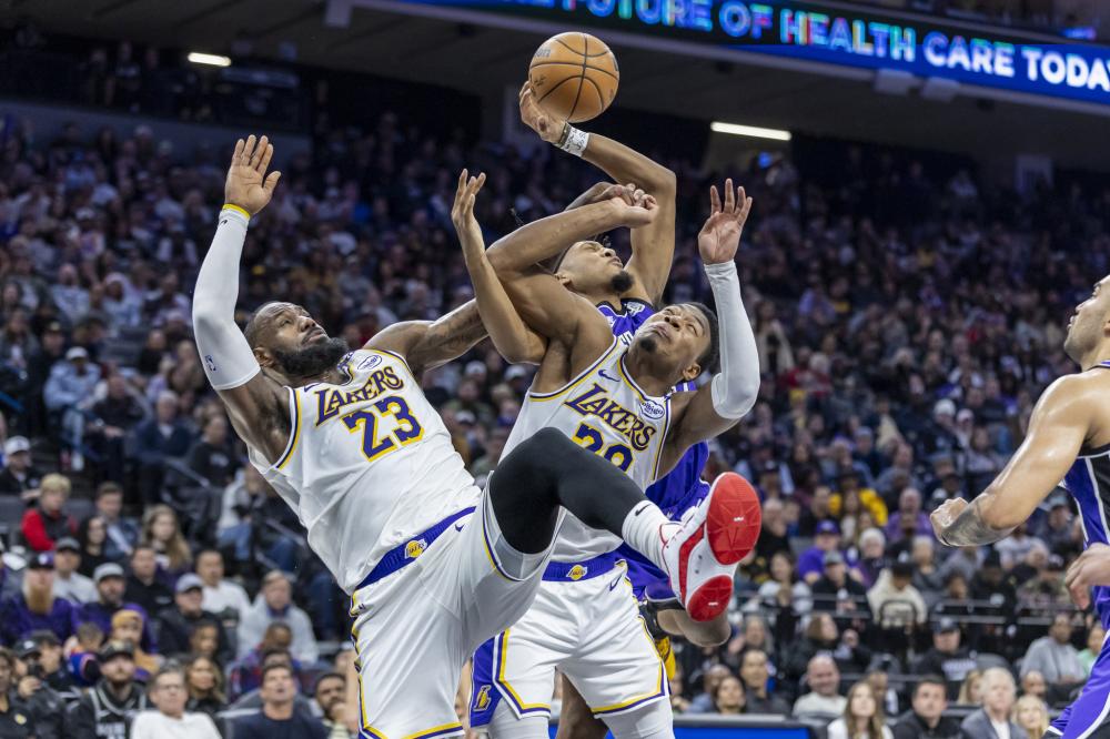 攻防两端都 攻防两端都