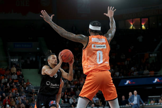 比起大规模 比起大规模